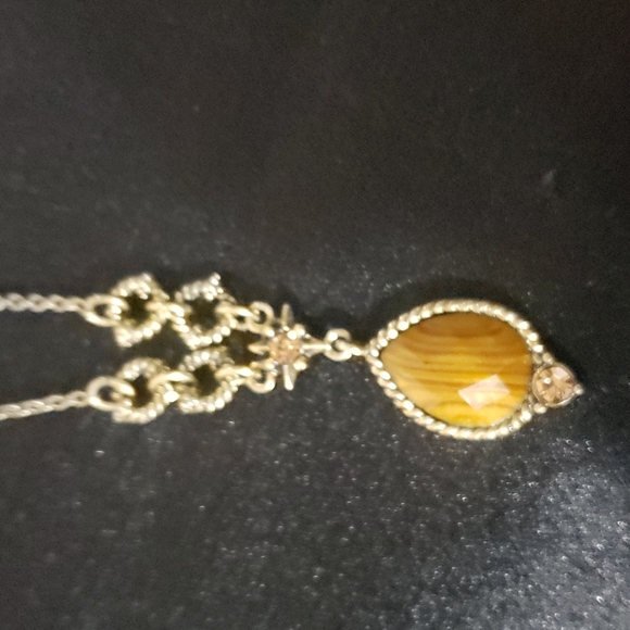 Vintage JJH Gold Tone Necklace - Picture 1 of 4